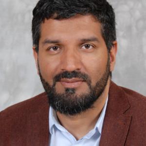 Portrait of Councillor Sarfraz Nazir.